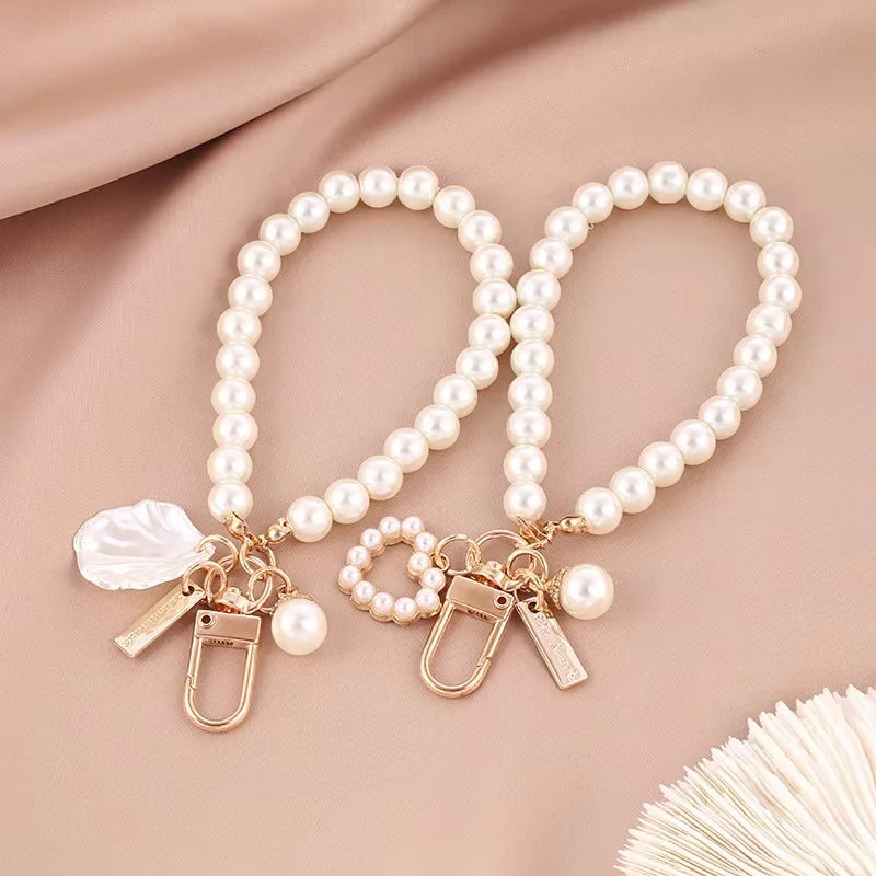 Cute Pearl Keychain for Women Girls Shiny Pearl Bead Shell Phone Bag Backpack Charm Accessory Car Key Key Chain Pendant